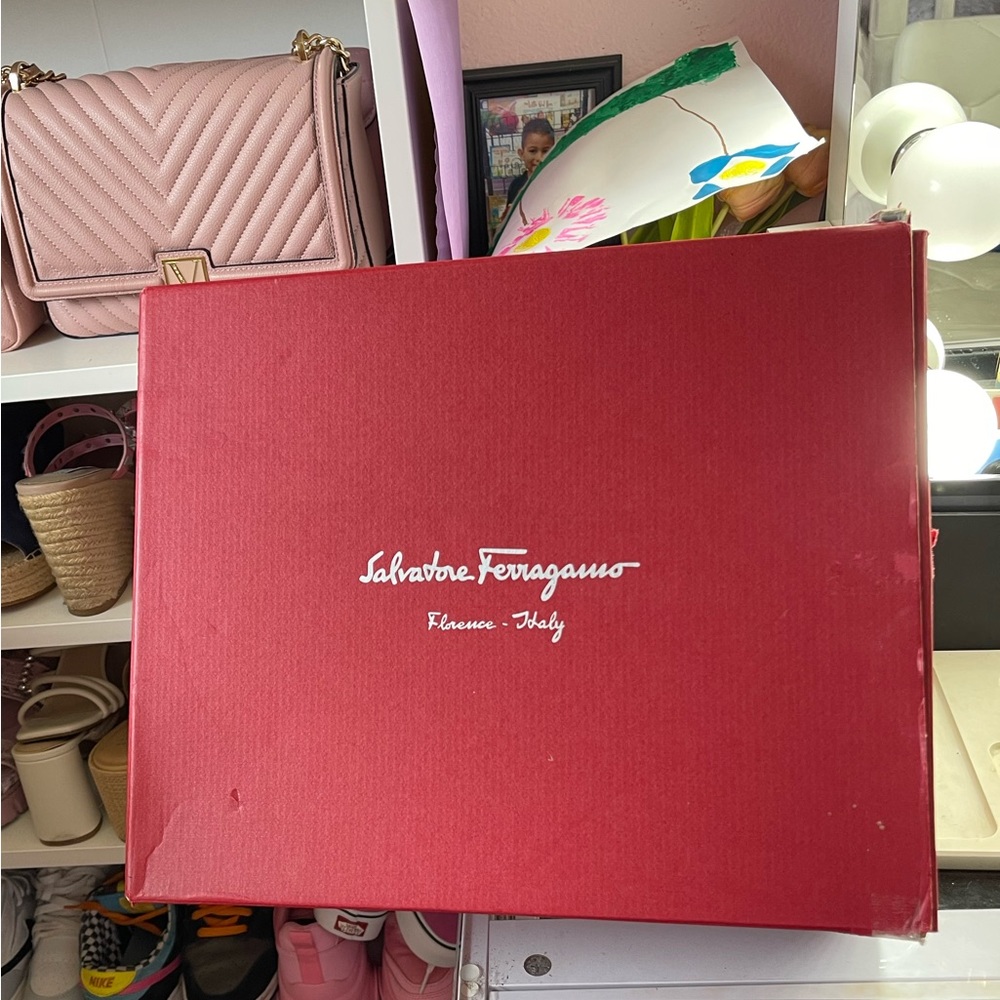 Salvatore Ferragamo Bag - Picture 15 of 16